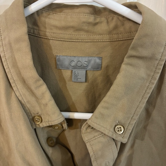 Cos long sleeve button up beige / tan shirt - Picture 2 of 3